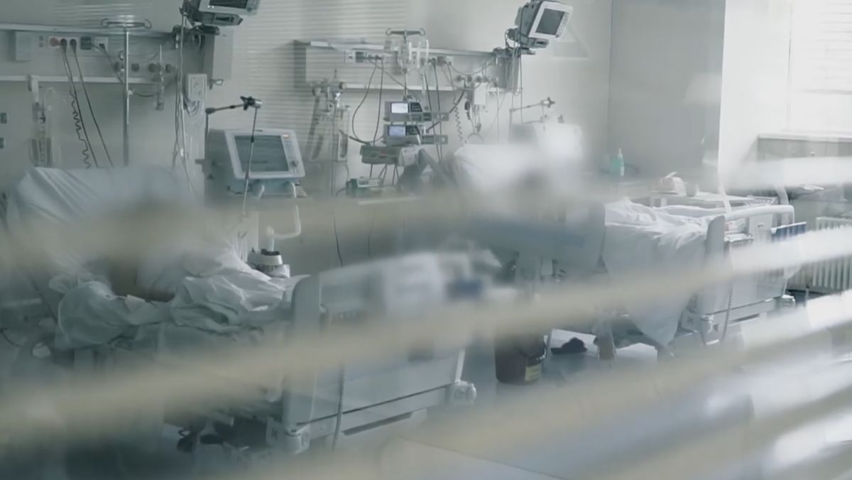 COVID-19: Alte trei persoane au murit. Printre victime se numără o asistentă medicală