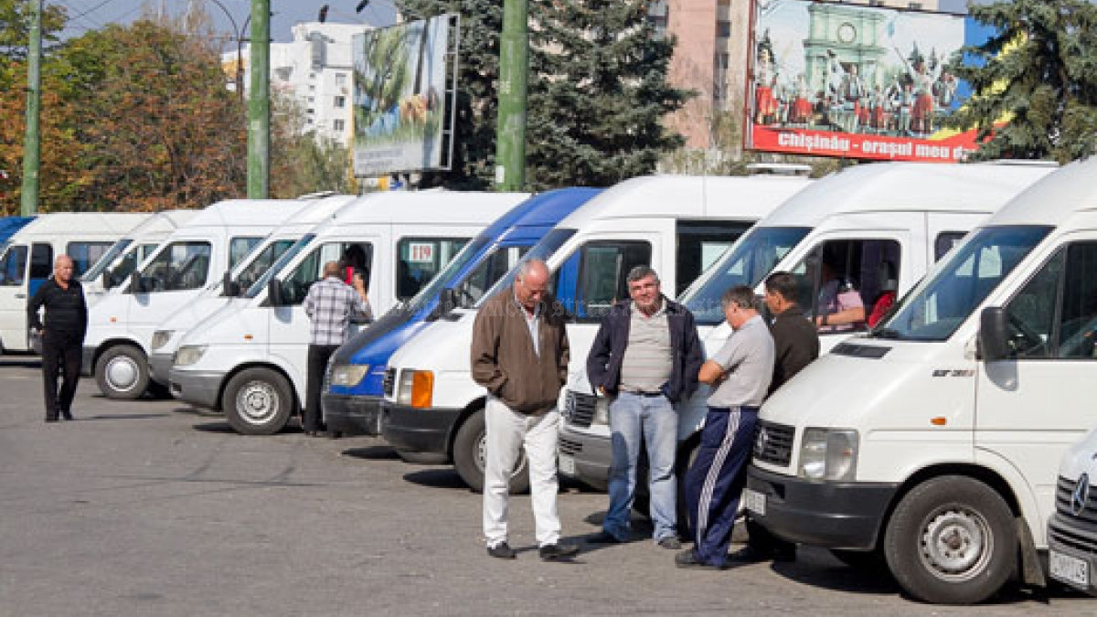 Creșteri de tarife pentru călătoria cu microbuzul! Primarul de Chișinău anunță prețuri de la 6 până la 12 lei pentru un bilet