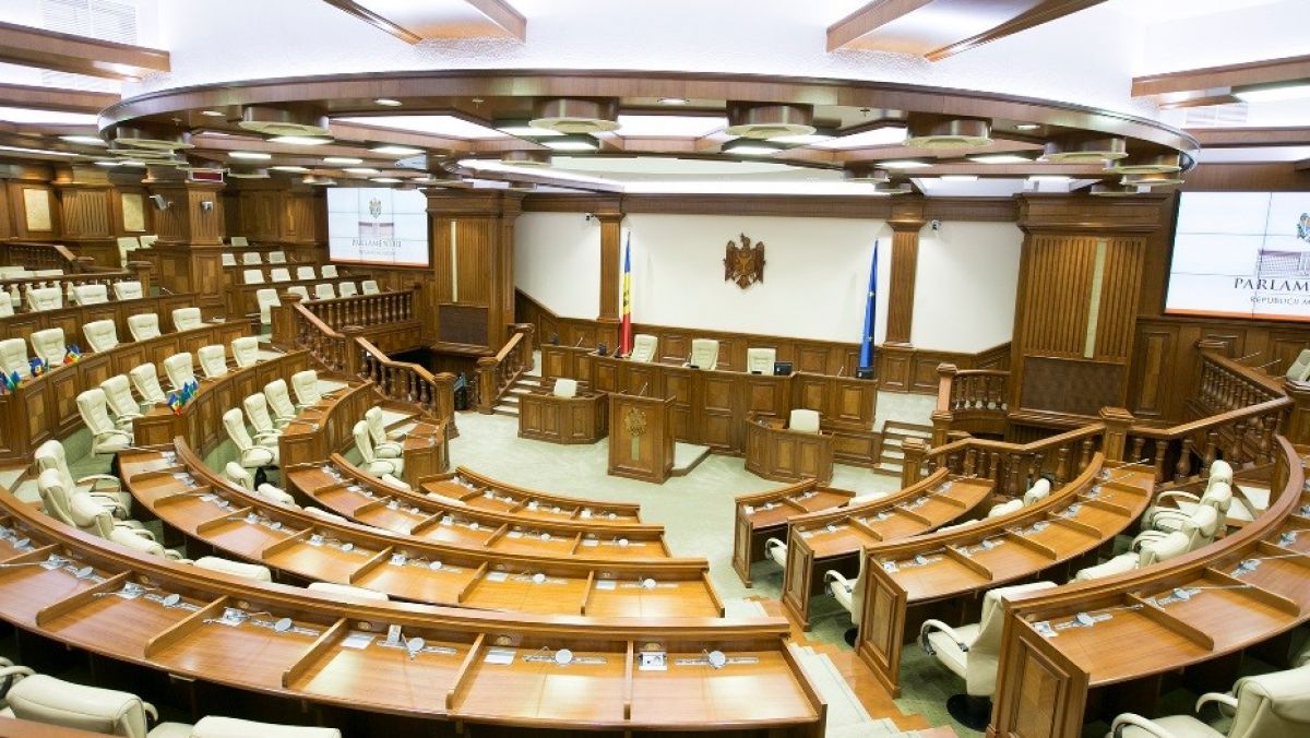 Cum explică socialiștii și democrații lipsa de la ședința Parlamentului în care urma să fie analizată angajarea răspunderii de Guvern