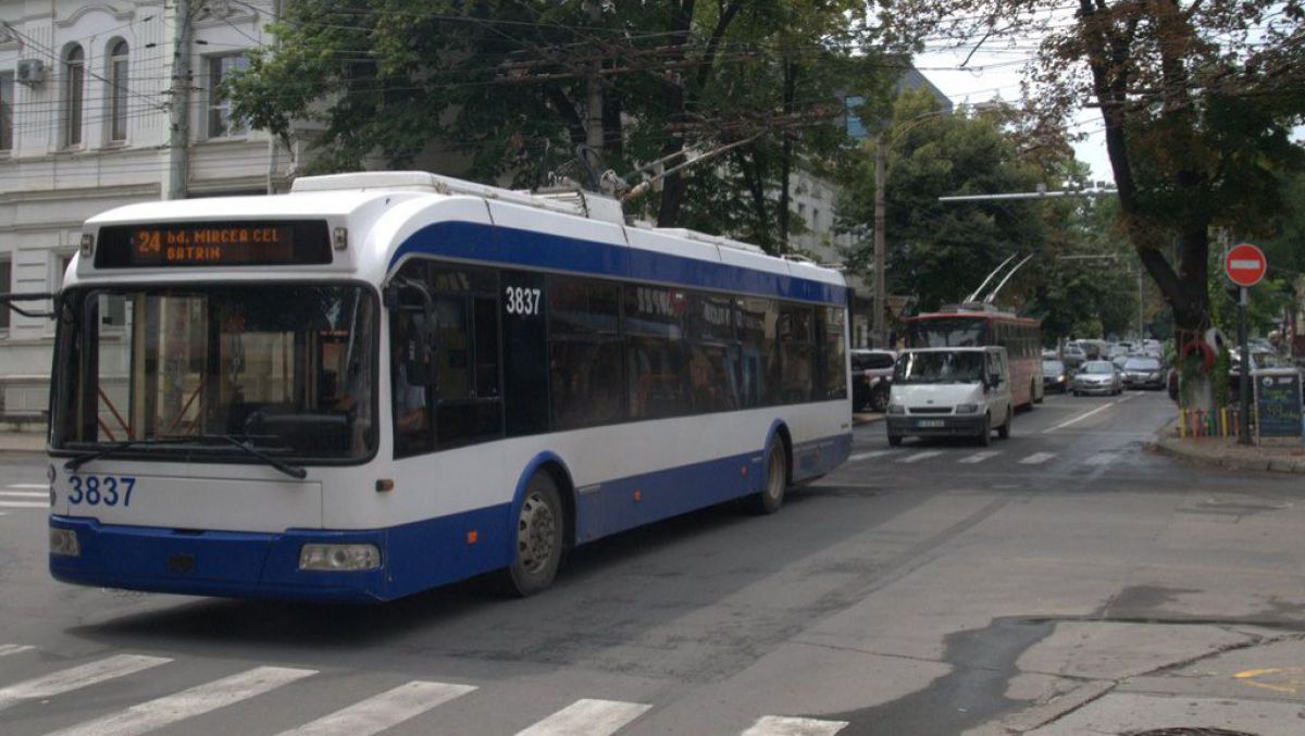 Cum va circula transportul public în perioada sărbătorilor Pascale