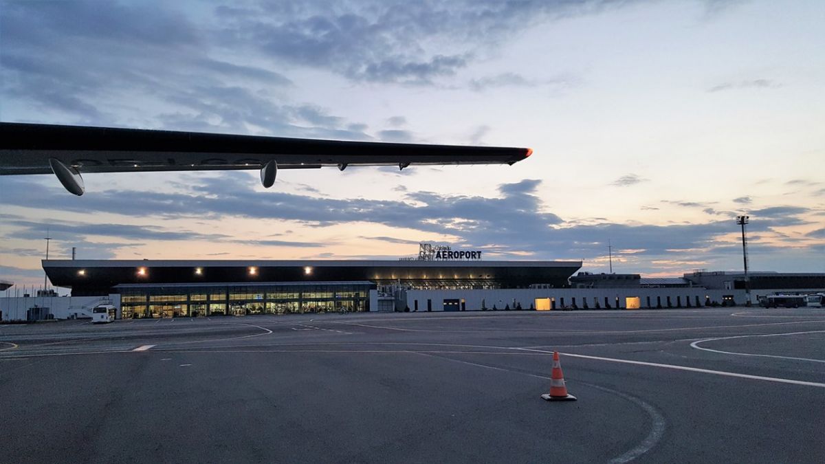 Cursa Chișinău - Londra, înregistrată ilegal de o companie aeriană. AAC: Zborul a fost anulat