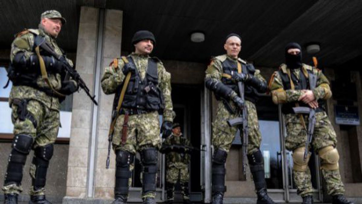 Curtea Constituţională din Ucraina dă undă verde pentru autonomia regiunilor separatiste