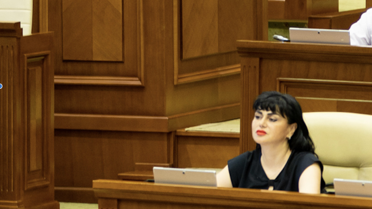 Dacă pleci, cine ne va finanța? Legăturile Allei Dolință cu PSRM, partidul pe care l-a sprijinit masiv în câteva campanii electorale majore