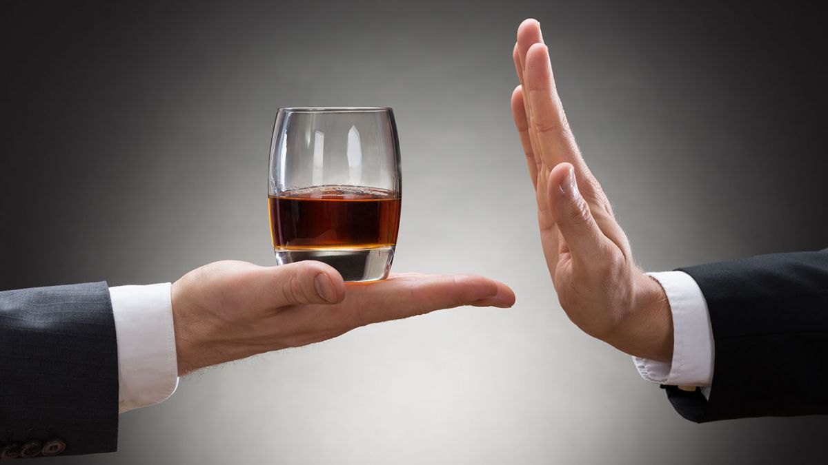 Date statistice de Ziua națională fără alcool: Unul din patru decese este asociat consumului de băuturi alcoolice