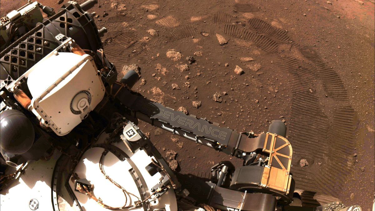 NASA speră că roverul Perseverance a reuşit să colecteze un eşantion de rocă din scoarţa marţiană