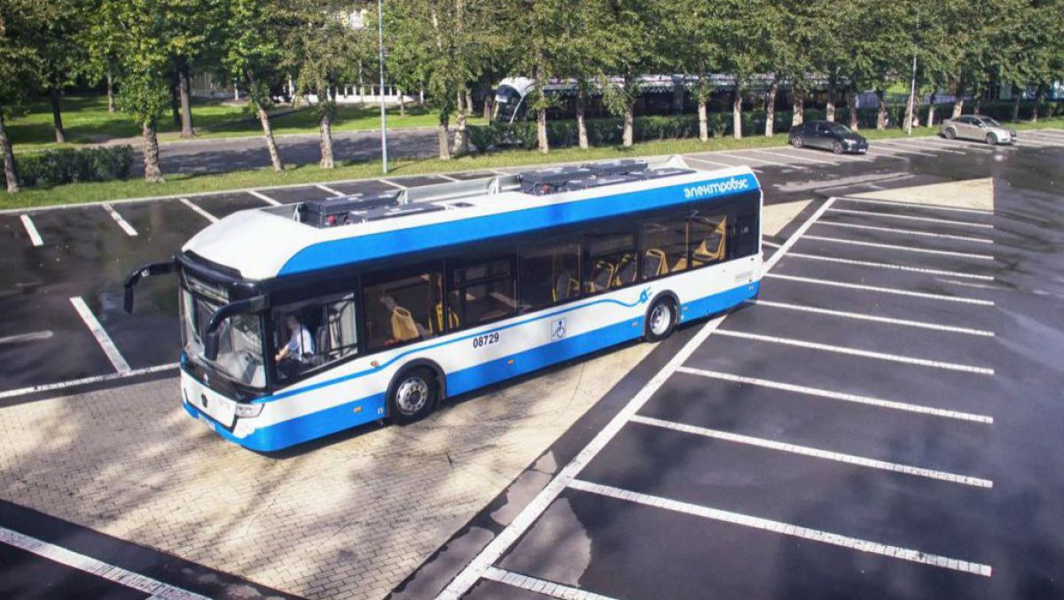 De anul viitor, în Moscova vor circula autobuze electrice produse de GAZ