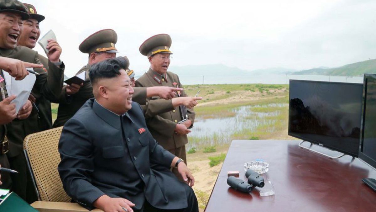 De ce râde Kim Jong-un la fiecare test cu rachetă?