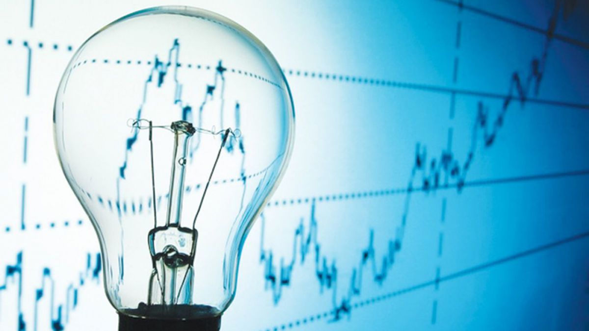 De la 1 ianuarie 2016 se ieftinește energia electrică din România