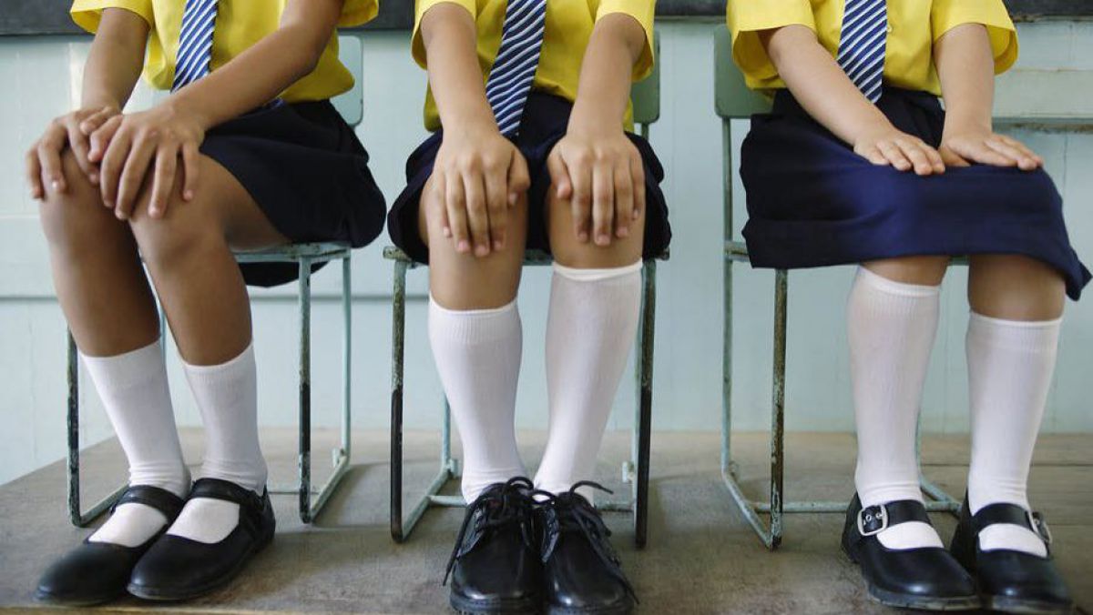 De la mic la mare, despre uniforme școlare. Ministerul Educației face un sondaj printre elevi, părinți și profesori