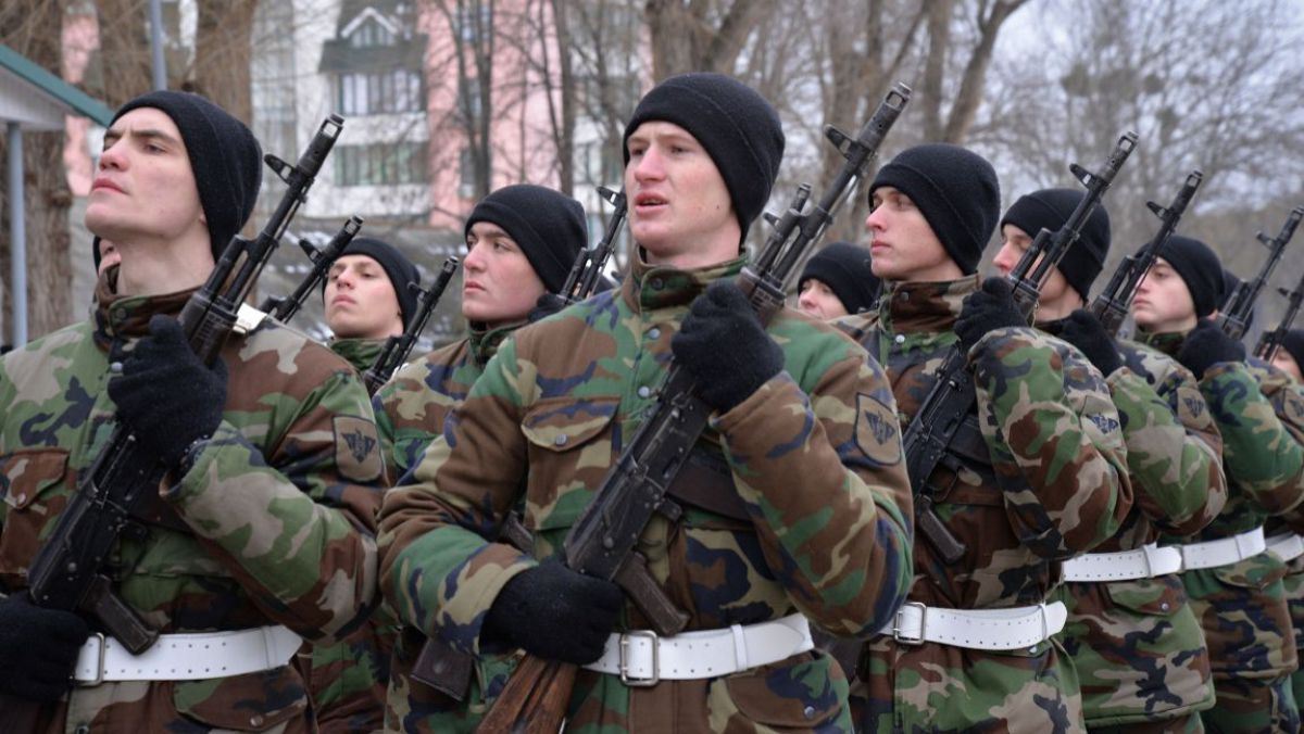 Decizie politică luată la sediul PD: În RM va fi exclus serviciul militar obligatoriu