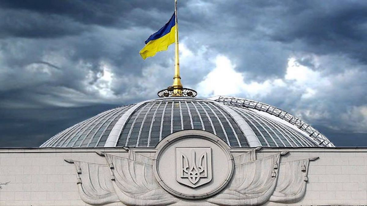 Demisia șefului SBU și a procurorului general, aprobată de Rada Supremă de la Kiev. Deputații caută un procuror anticorupție
