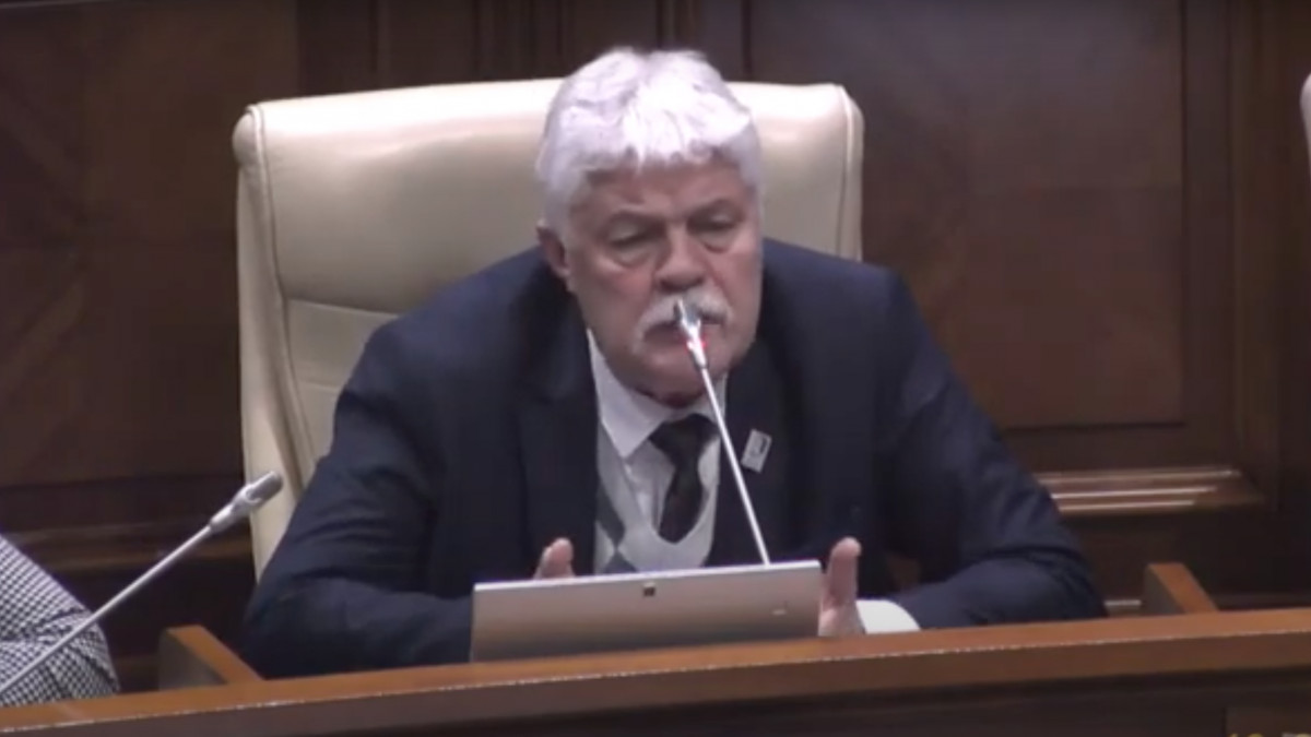 Deputat PAS, indignat de discursurile în limba rusă de la tribuna Parlamentului: „Am construit un stat, are limbă oficială și ei de 31 de ani nu sunt în stare să vorbească limba română?” (FOCUS)