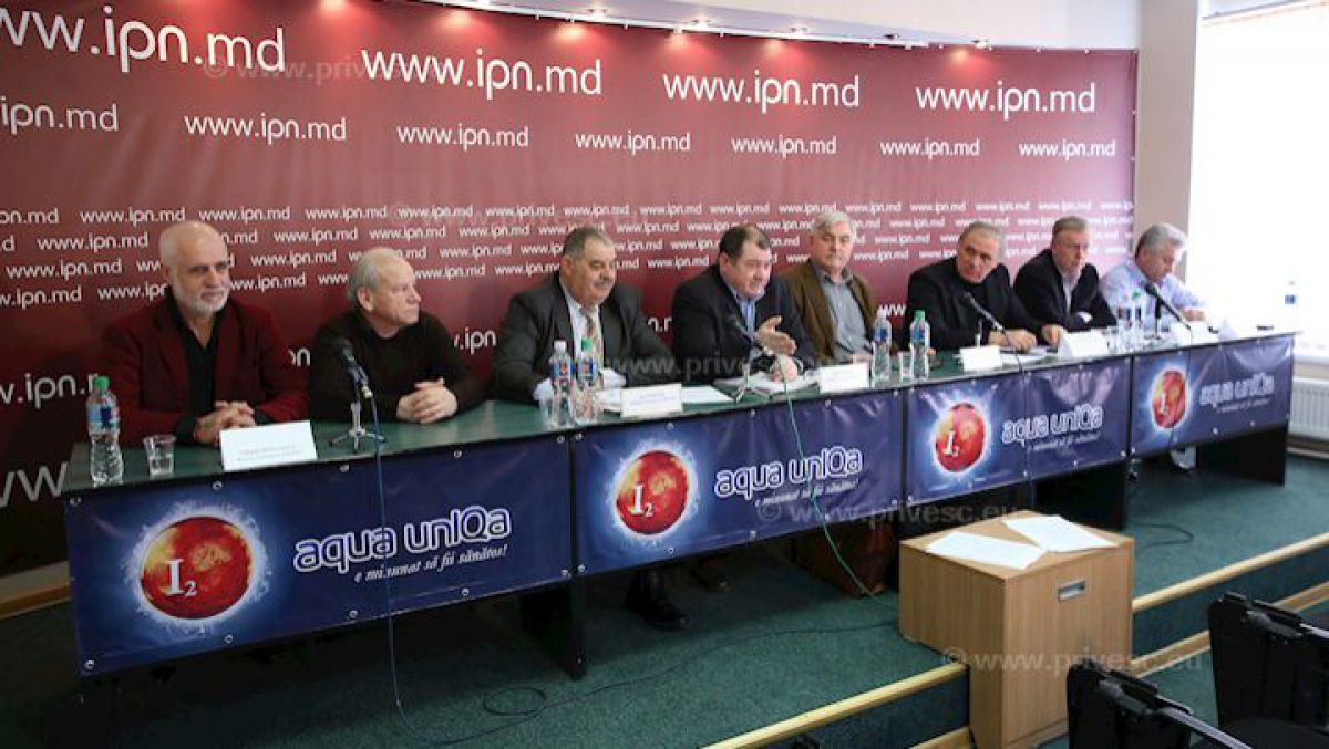 Deputați din Primul Parlament solicită actualului Legislativ ca până în toamnă să pregătească foaia de parcurs pentru Unire