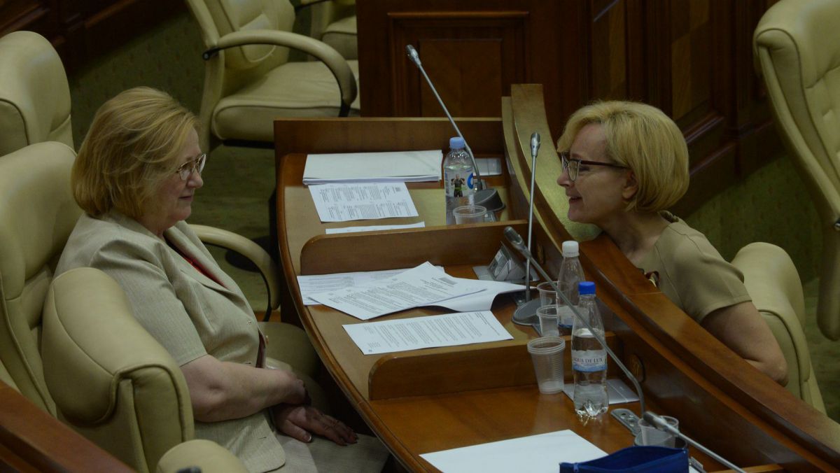 Deputații comuniști, din nou cu gândul la neutralitatea permanentă