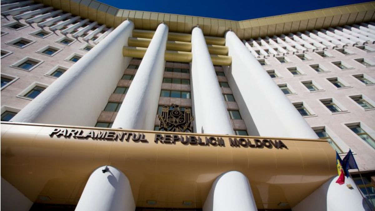 Deputații din Primul Parlament al R. Moldova îndeamnă actualul Legislativ să iniţieze procedura de acuzare şi de demitere a lui Igor Dodon