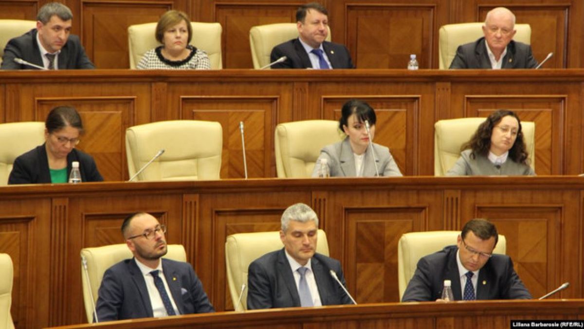 Deputații Platformei DA ar putea să-și depună mandatele înainte de termen. Care este motivul