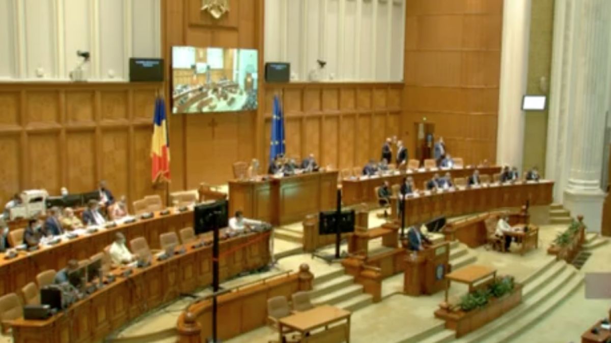 Deputații români, în ședință: Se votează moțiunea de cenzură împotriva Guvernului. UPDATE: Moțiunea, respinsă de Parlament