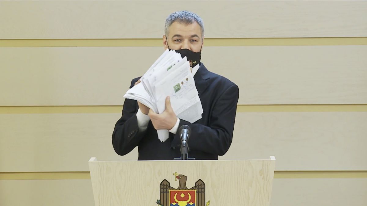 Octavian Țîcu a primit 150 de cereri prealabile de chemare în judecată de la Partidul Șor