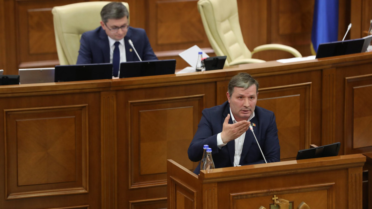 Deputatul Radu Mudreac, pus sub învinuire după ce Parlamentul i-a ridicat imunitatea