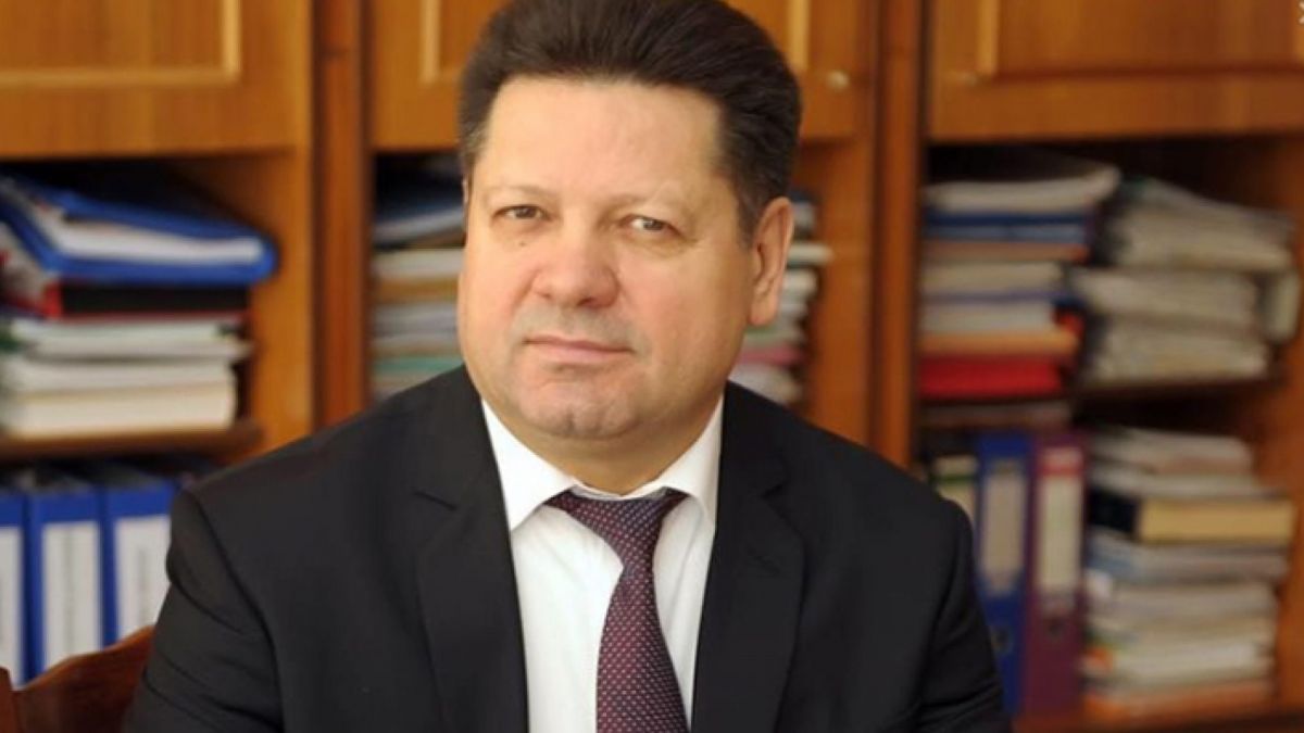 Deputatul socialist Ştefan Gaţcan, cu epoleți de colonel, la parada din 9 mai (FOTO)