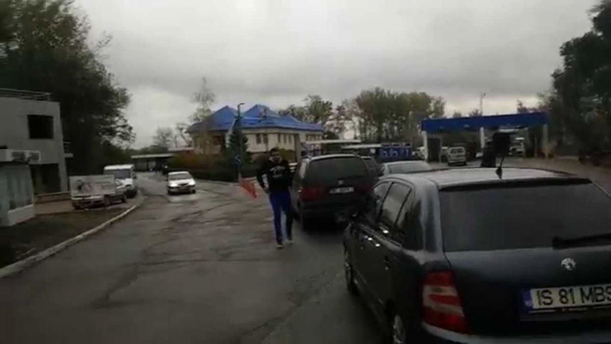 Detalii noi în cazul descinderilor de la Vama Sculeni: 15 persoane reținute pentru luare de mită