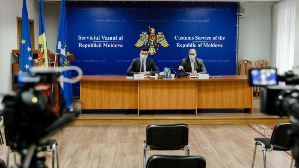 Detalii noi în cazul viorii confiscate pe Aeroport. Ce spun oamenii legii