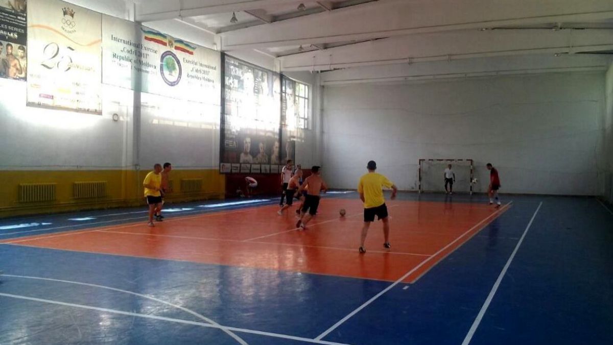 Deținuții din penitenciarul 13, „bătuți” de Gardieni din același penitenciar la fotbal