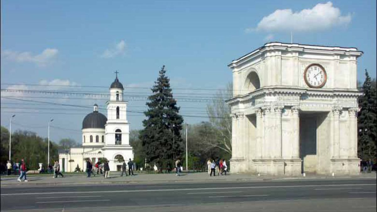 Dimineața începe cu trafic blocat în centrul capitalei. Circulația va fi reluată după amiază