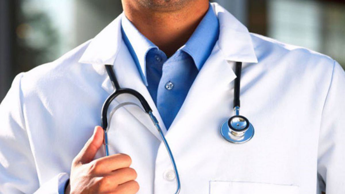 Diplomele recunoscute peste Prut, golesc țara de doctori. Ministerul Sănătății își propune să le creeze condiții mai bune, pentru a-i reține acasă