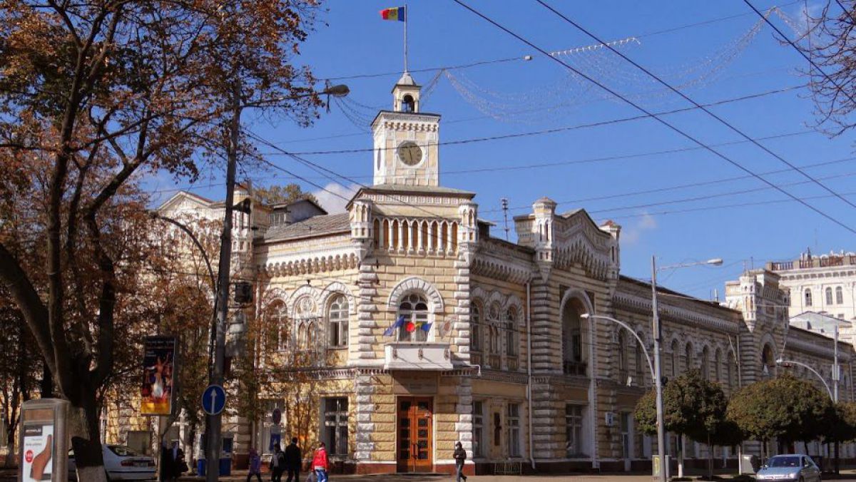 Directorul Agenției Proprietății Publice respinge acuzațiile privind deposedarea primăriei mun.Chișinău de 500 de terenuri