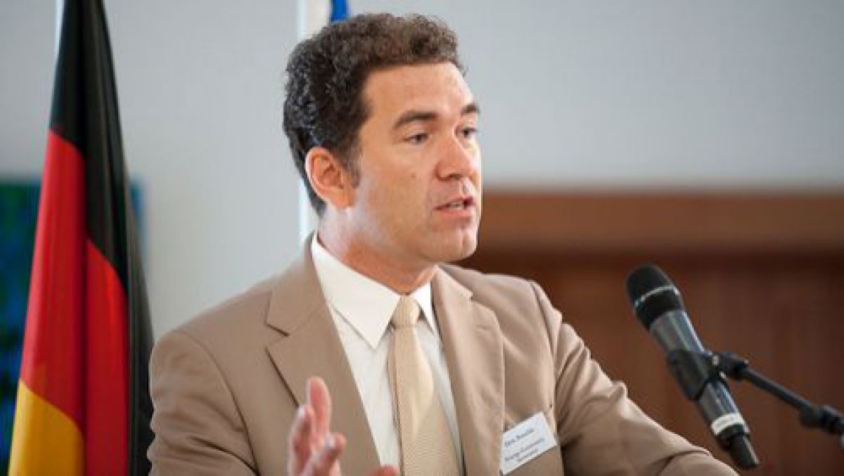 Dirk Buschle: „Revizuirea tarifelor la energia electrică și gaz - interes politic sau grijă de oameni?”