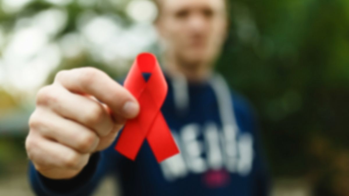 Doar 36% dintre fete și 28% dintre băieți din R. Moldova, cu vârsta între 15 și 24 de ani, știu cum se transmite HIV, arată un raport UNICEF