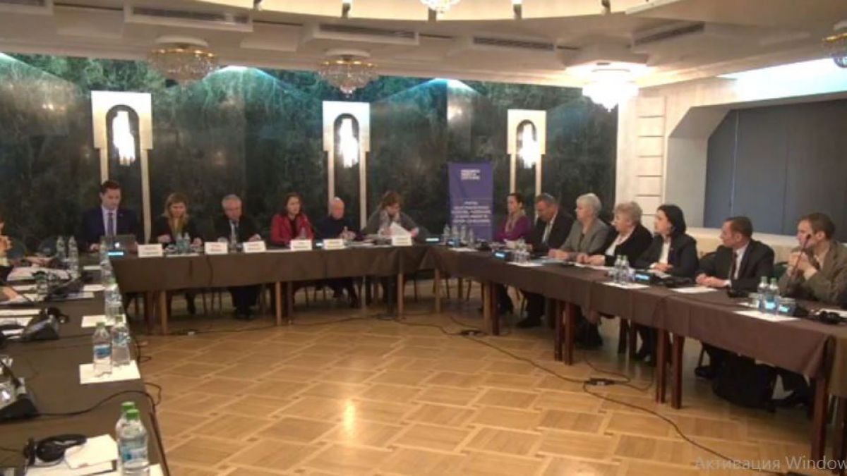 Doar unul dintr-o mie de agricultori moldoveni, care posedă un teren sau gospodărie țărănească, achită asigurările sociale de stat