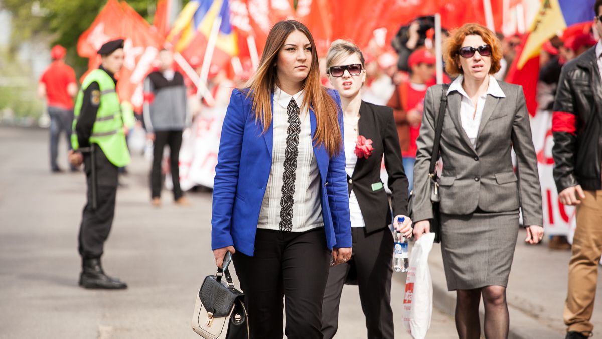 DOC. Căsătorie între socialiști pentru terenuri