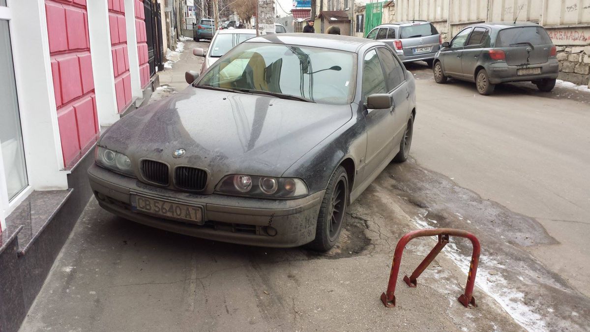 DOC. Schimbarea propusă în RCR privind parcarea pe trotuar