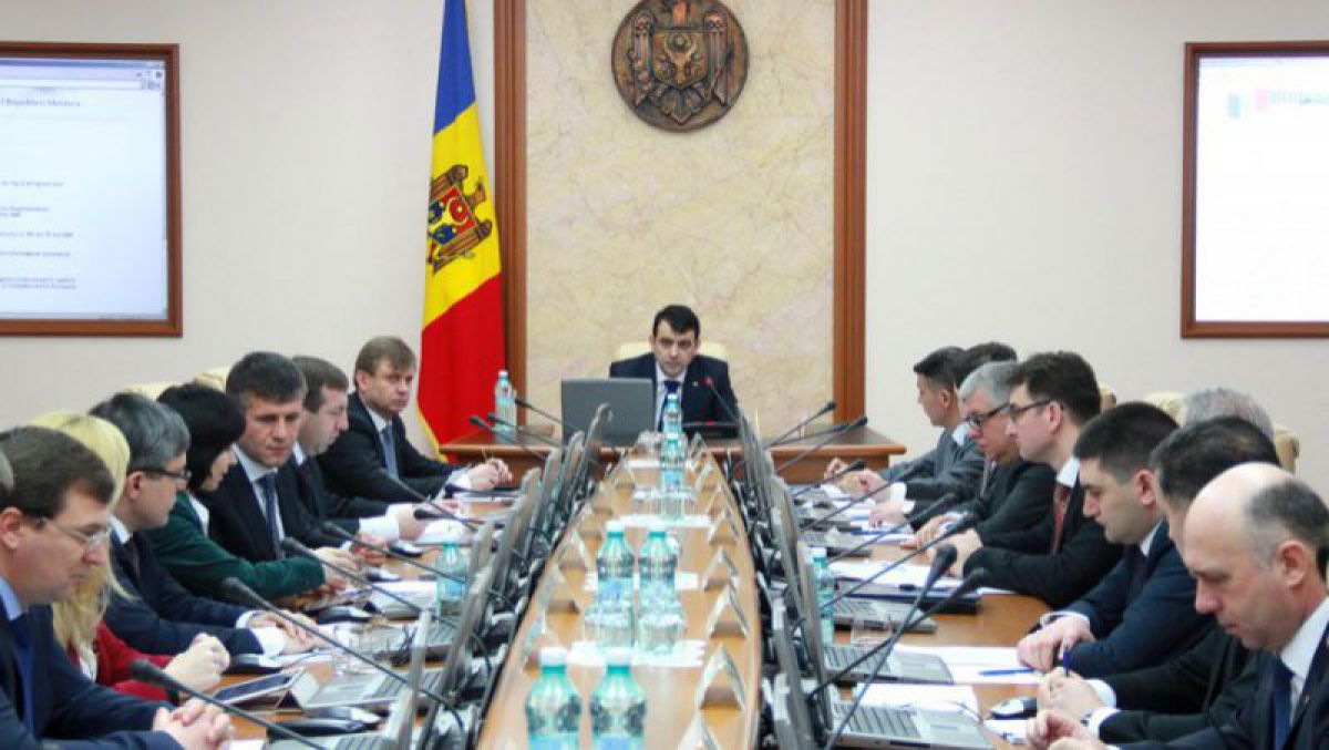 DOC. Stenogramă desecretizată. Despre ce discutau Sandu, Gaburici și Drăguțanu când se acordau garanții băncilor falimentare