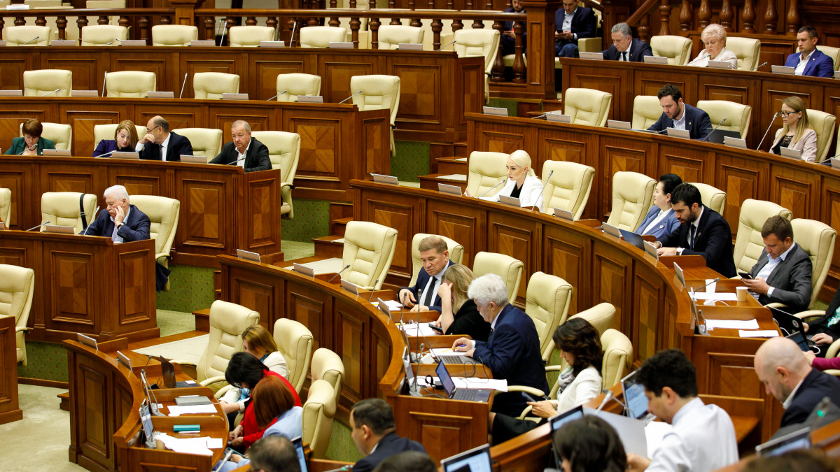 Documentul strategic în domeniul prevenirii și combaterii spălării banilor și finanțării terorismului, modificat de Parlament