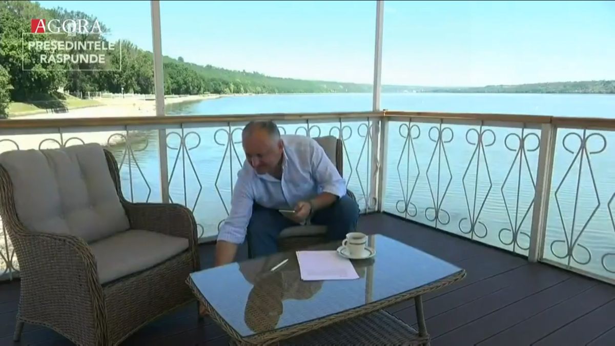 Dodon, Candu și „cuț, cuț, cuț”: Dacă aș fi câine nu m-aș apropia de președinte (FOCUS)