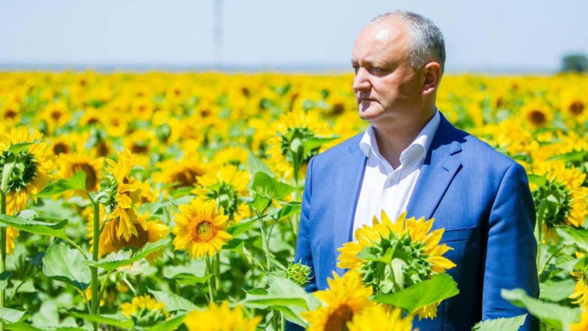Dodon îi dă în judecată pe cei care spun că e în Turcia. Insistă că a plecat la Moscova