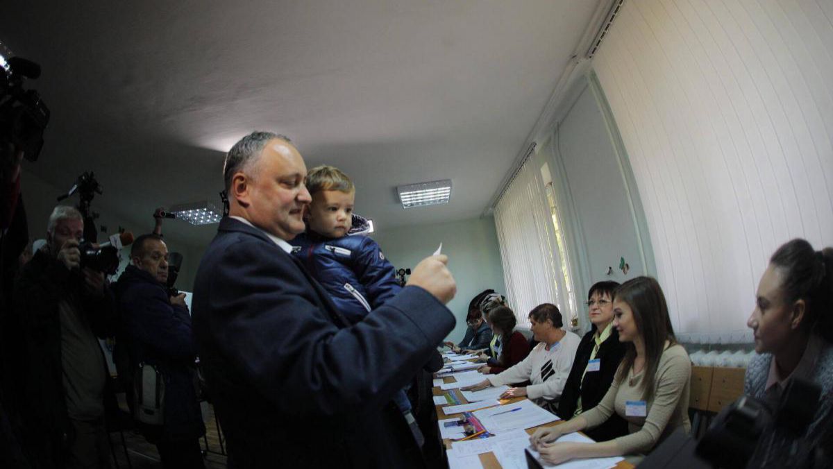 Dodon organizează festivalul familiei în trei orașe ale țării și va participa la marșul familiei tradiționale