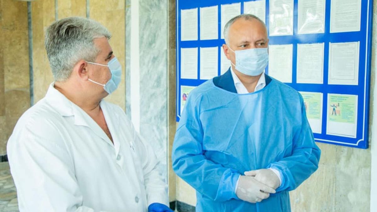 Dodon se oferă să fie primul moldovean care să testeze vaccinul contra COVID-19 propus de Rusia