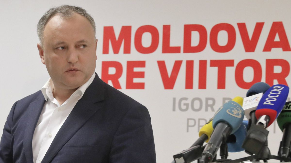 Dodon: Vom readuce canalele TV rusești în Republica Moldova