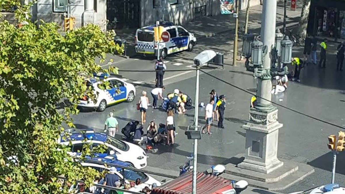 Doi cetățeni români au fost răniţi în atentatul din Barcelona