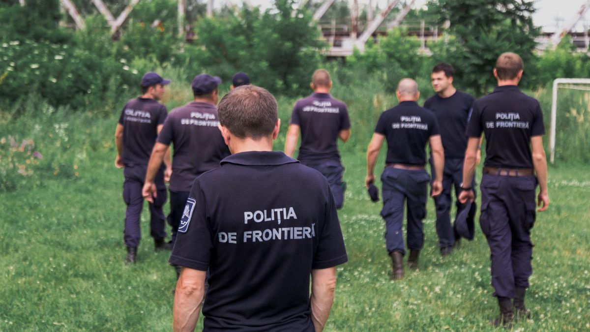Doi moldoveni au vrut să fugă din R. Moldova. Unul dintre aceștia se află în custodia oamenilor legii