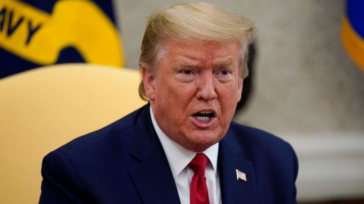 Donald Trump a fost dus într-un buncăr din Casa Albă, în urma protestelor din noaptea de vineri
