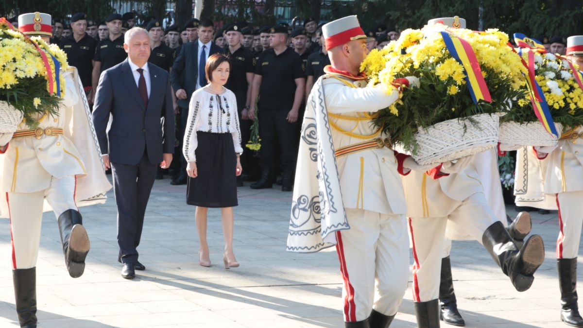 După ce declara că scrutinul a fost fraudat, Igor Dodon o felicită, totuși, pe Maia Sandu cu ocazia validării mandatului