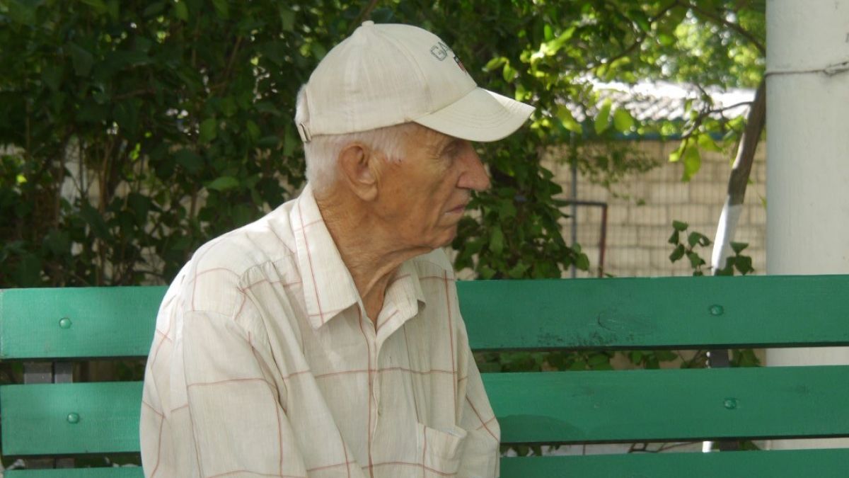 După o copilărie la limita sărăciei în Rusia, a început o nouă viață în R. Moldova. Povestea lui Ghenadii Eșmekov, stabilit de 53 de ani la Chișinău