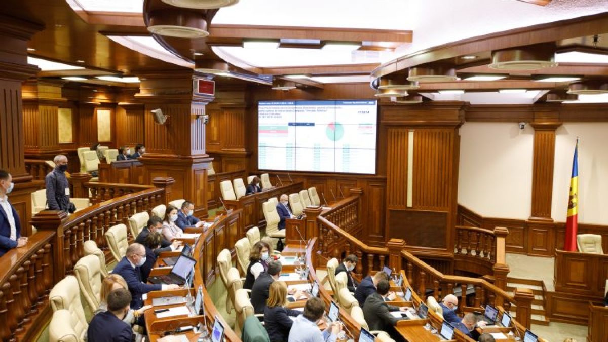 Edificarea construcțiilor capitale în zonele spațiilor verzi ar putea fi interzisă