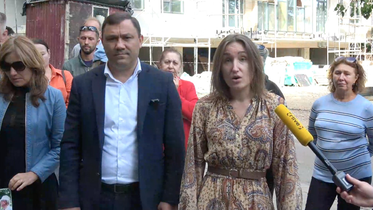 Edilul capitalei este acuzat de fracțiunea PAS din CMC că nu dărâmă o construcție cu zece etaje, deși există decizia definitivă a instanței și regulamentul de demolare (VIDEO)