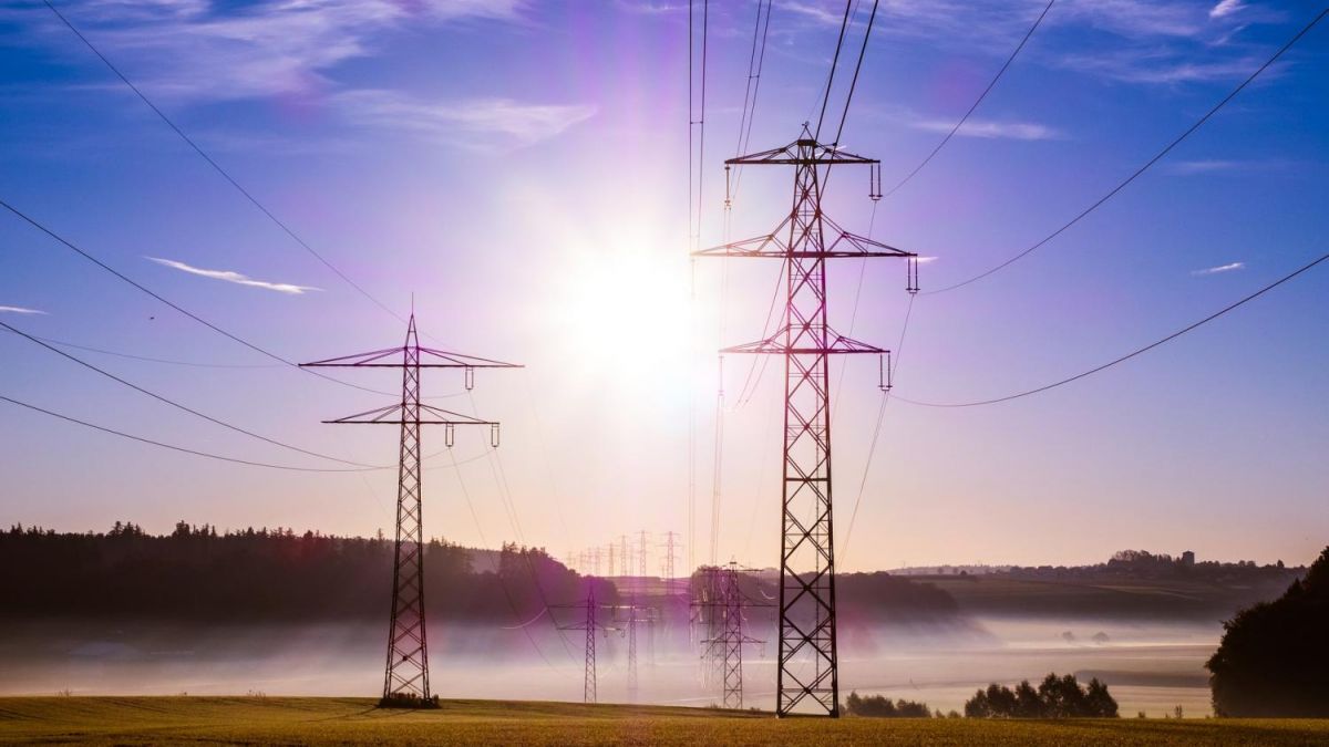Energia electrică devine tot mai scumpă pentru europeni. Care este motivul